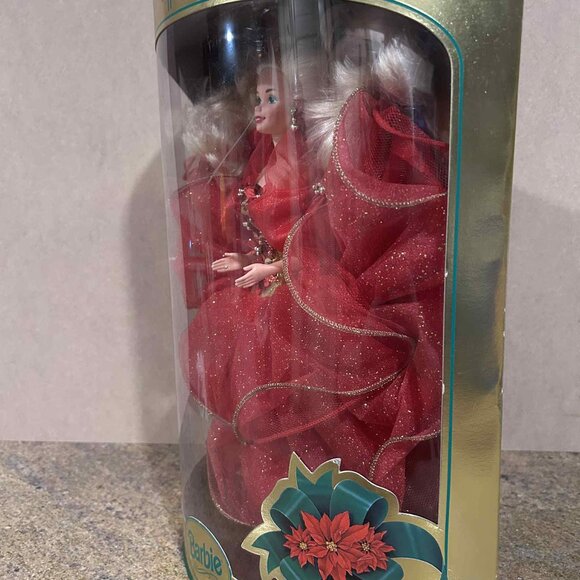 Mattel 1993 Barbie Special Edition “Happy Holidays” Barbie Doll - Picture 5 of 6